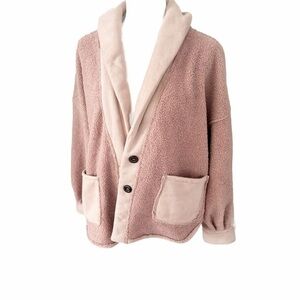 Warm oversized grunge pale pink sweater